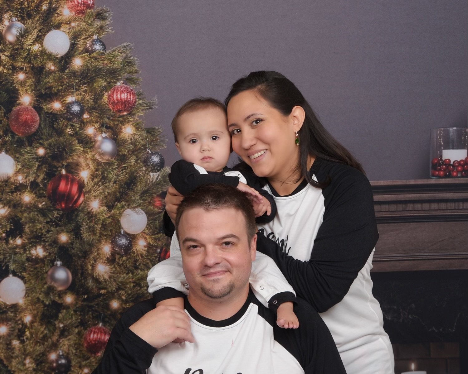 Ryan Kanaley with his wife Lina and their daughter